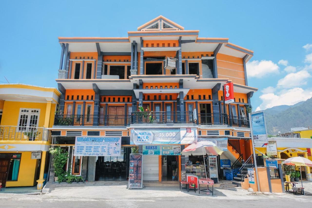 Oyo 1351 Tanggulasi Resto & Residence Syariah Magetan 외부 사진