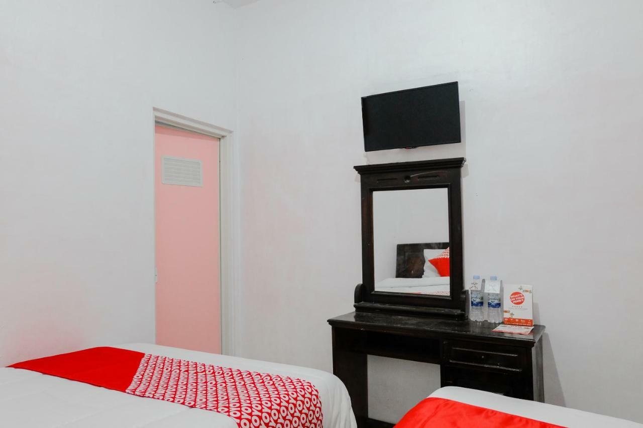 Oyo 1351 Tanggulasi Resto & Residence Syariah Magetan 외부 사진